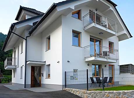 PJ Apartments & Wellness - Hot Tub & Sauna - Free Parking