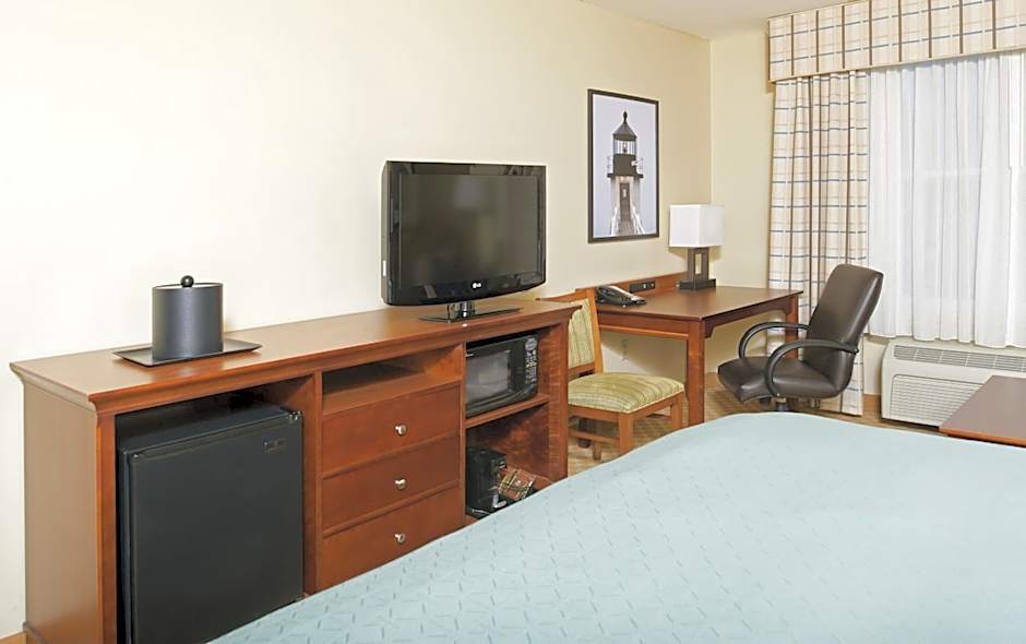 Country Inn & Suites by Radisson, Holland, MI