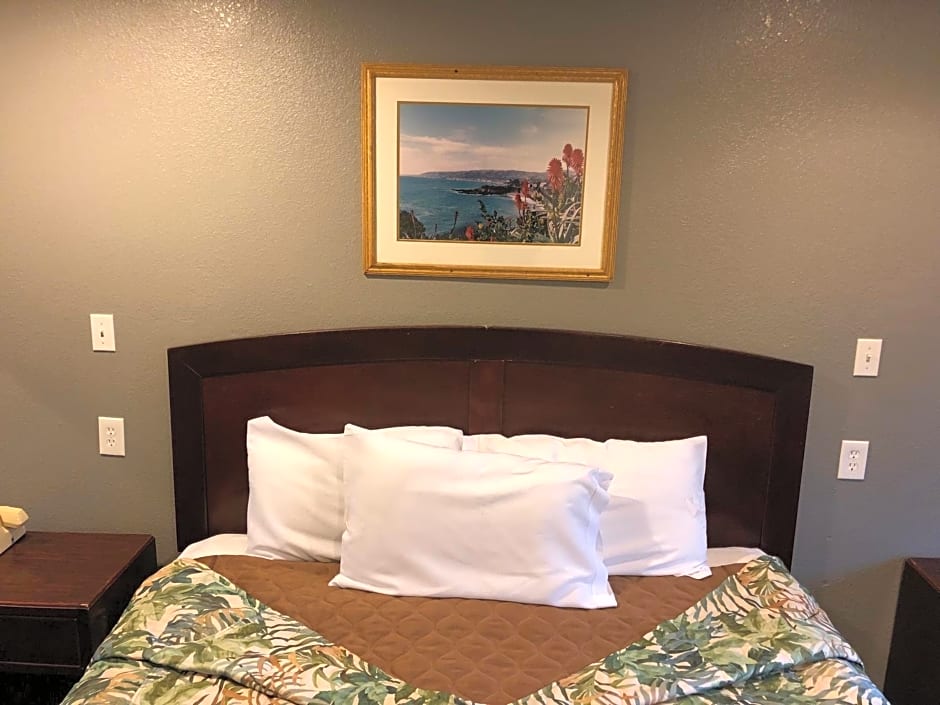 Starlight Inn, Valley Blvd - Downtown LA