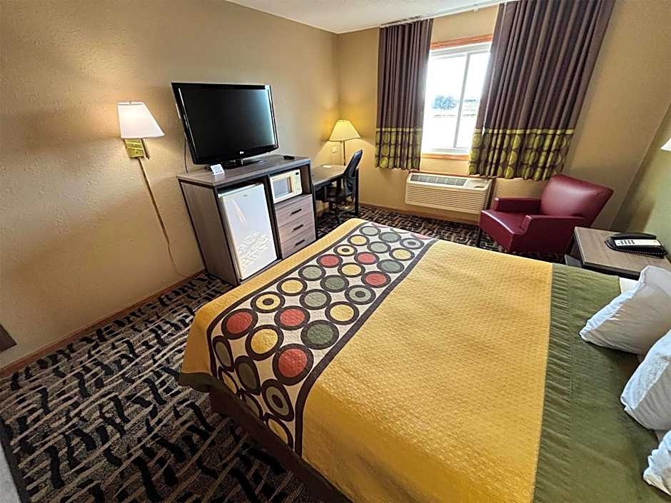 Super 8 by Wyndham McLean/Bloomington SW