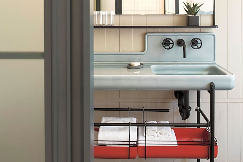 Moxy by Marriott NYC Chelsea