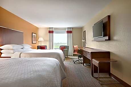 Larger Guest room, 2 Queen