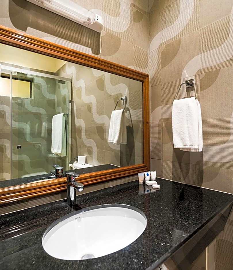 Verona Hotel and Conference Center