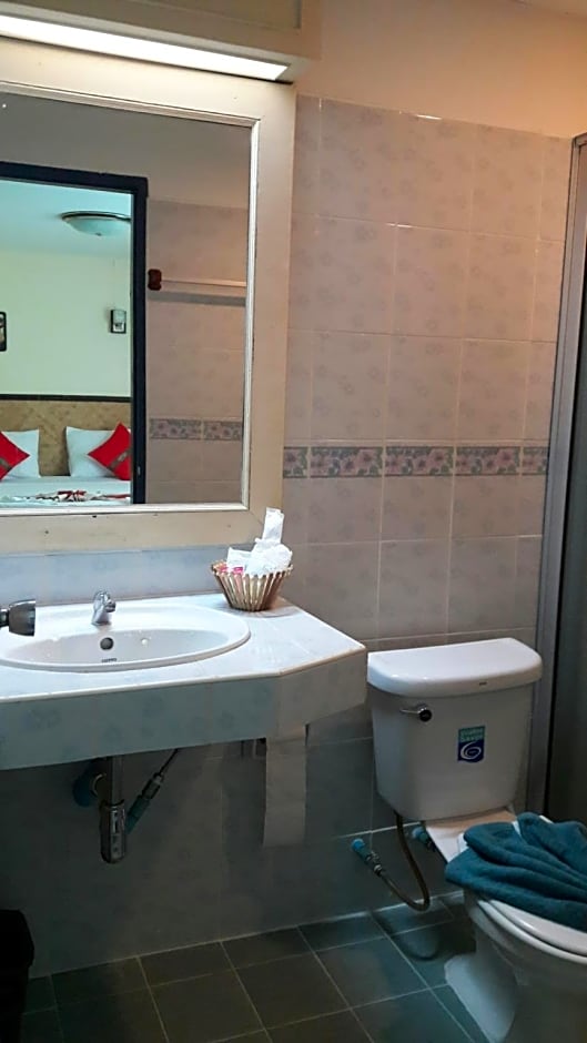 Patong Rose Guesthouse