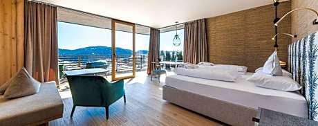 Suite with Sauna