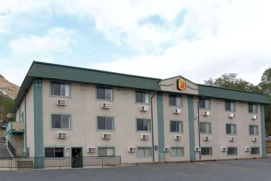 Super 8 by Wyndham Green River