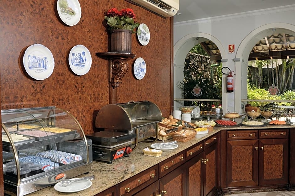 Hotel Colonial Plaza