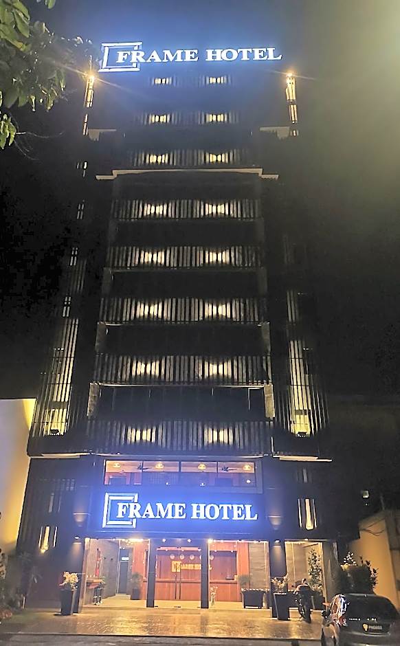 Frame Hotel