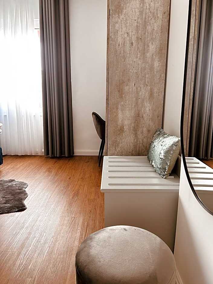 Pension und Location Cham