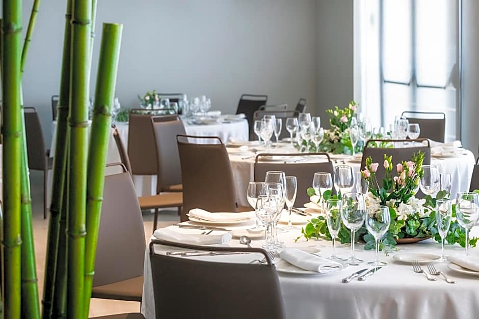 Salles Hotel Aeroport De Girona