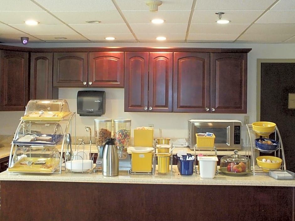 Days Inn by Wyndham Indianapolis Northeast