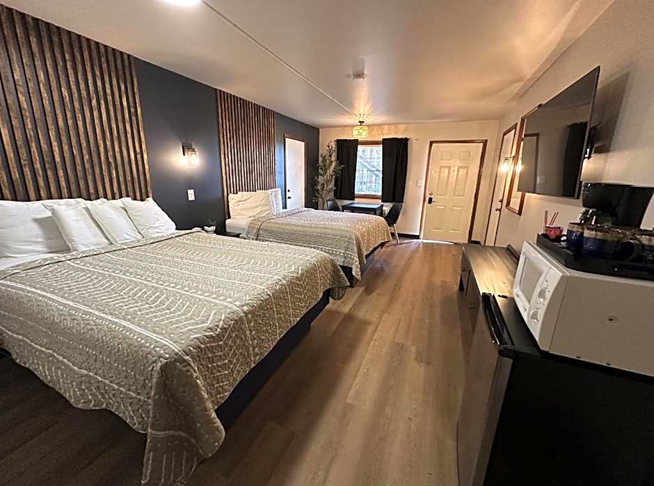 The Roscoe Boutique Motel