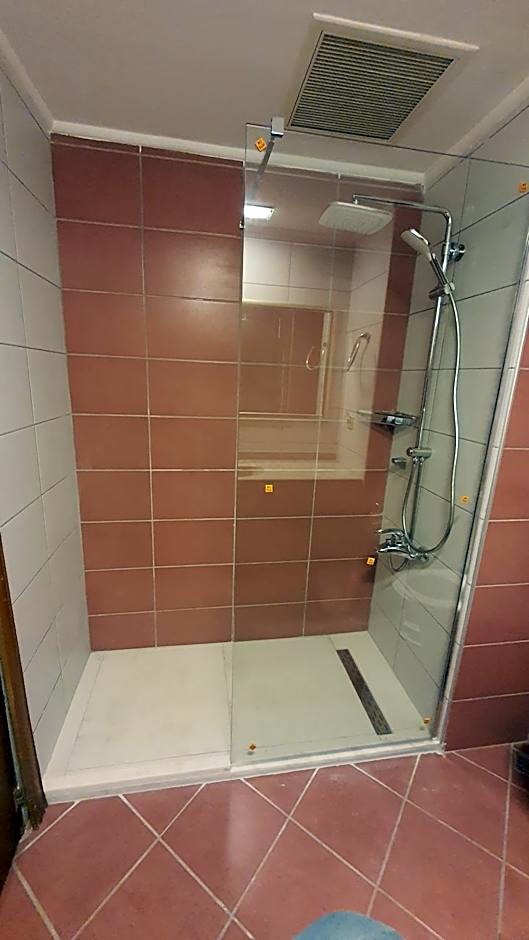 Club Karakas Apart Otel