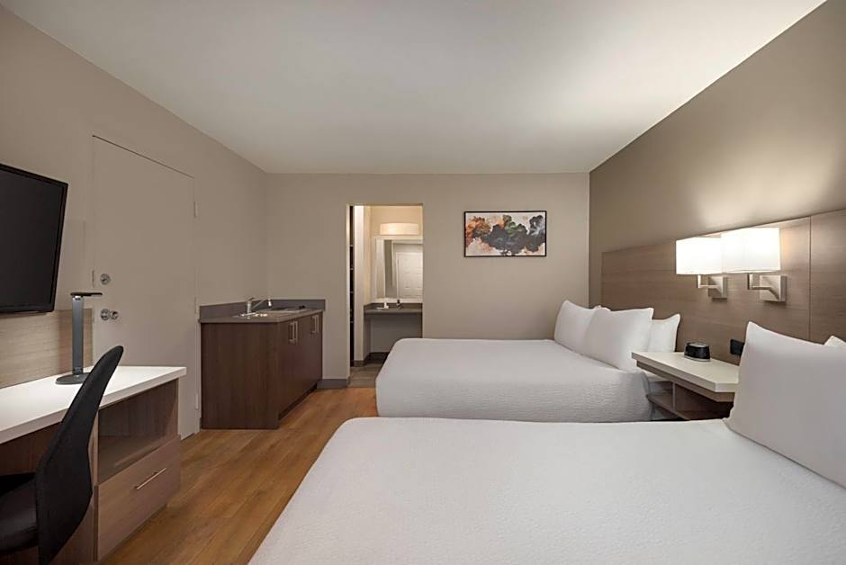 Days Inn by Wyndham Kelowna