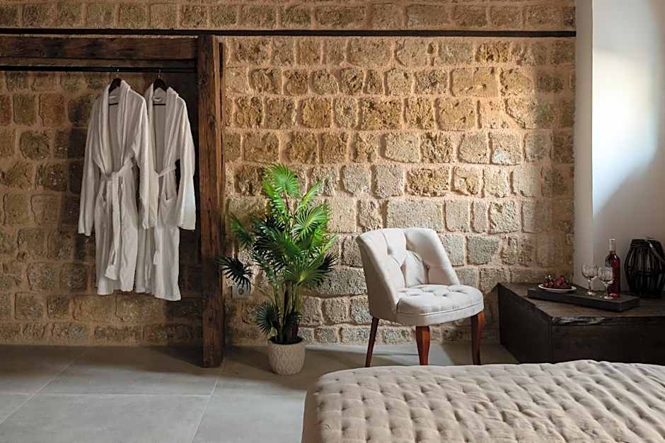 Ancient Knights Luxury Suites