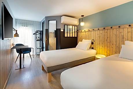 Standard Twin Room - Non-Smoking