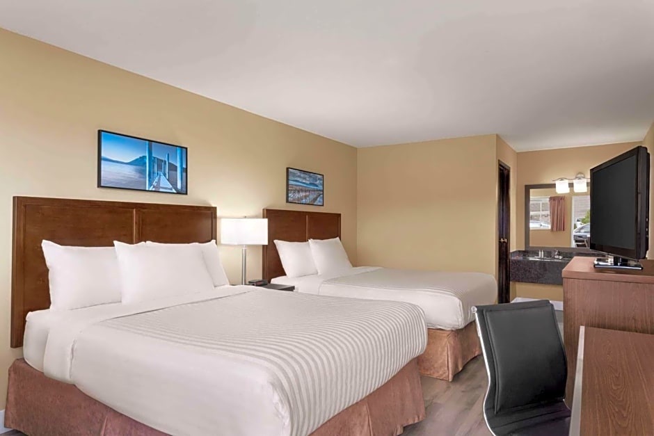 Travelodge by Wyndham Salmon Arm BC