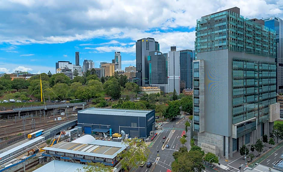 Abbey On Roma Hotel & Apartments