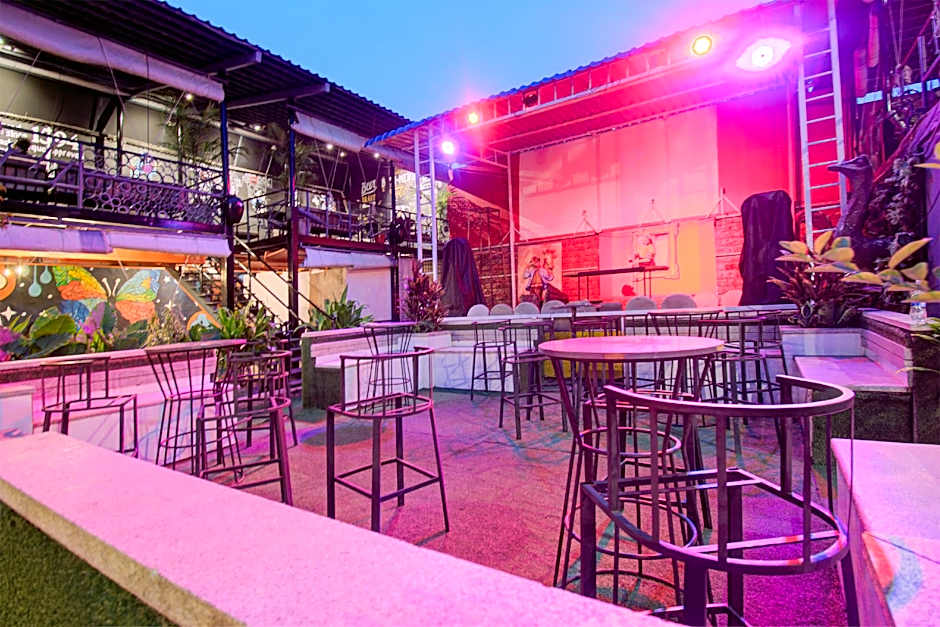 897 Hotel Surabhi Elite – Hyderabad, IN