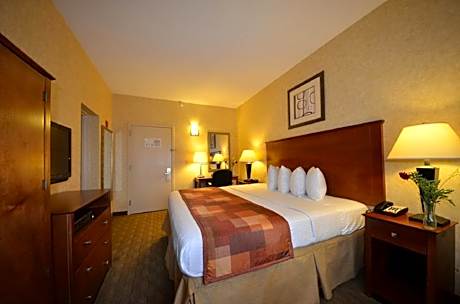 Queen Room - Non-Smoking