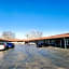 Manor Motel By OYO Near Oak Brook Chicago Westchester