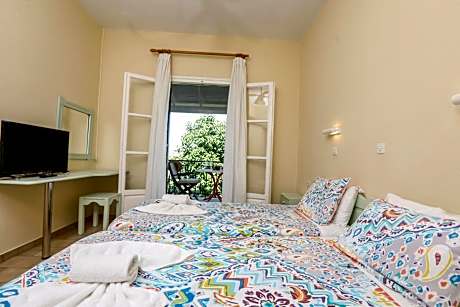 Two-Bedroom Apartment for Five