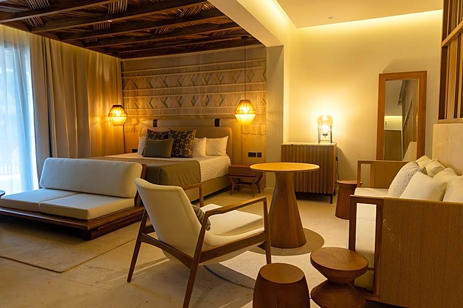Photo 1 of 5 of Lagoon Suite