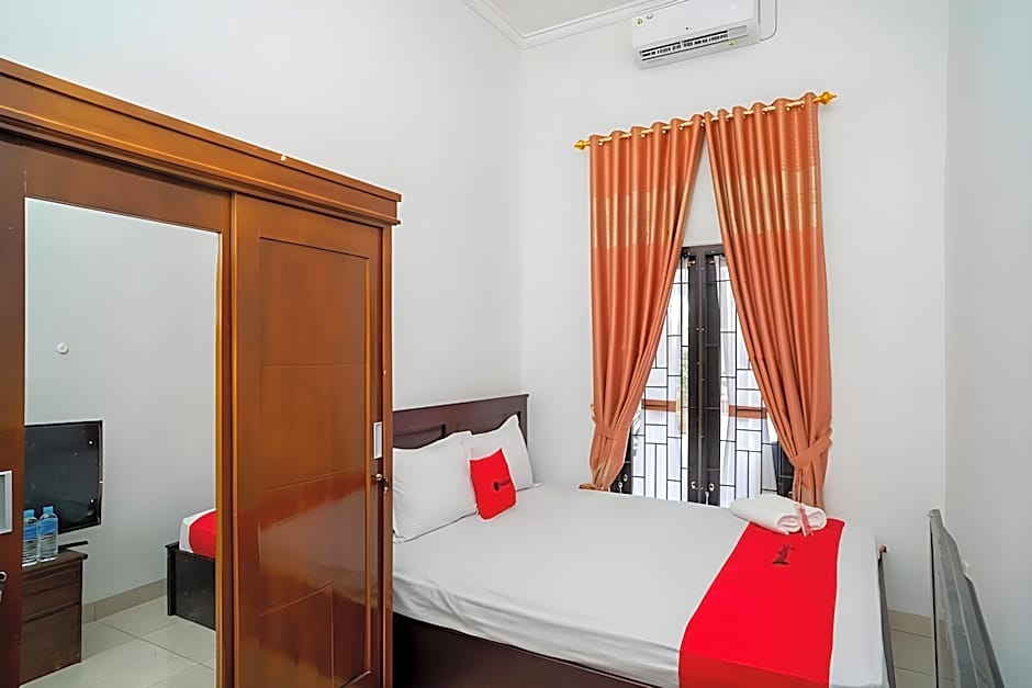 Wisma Az Zahra by Reddoorz – Palangkaraya, OK