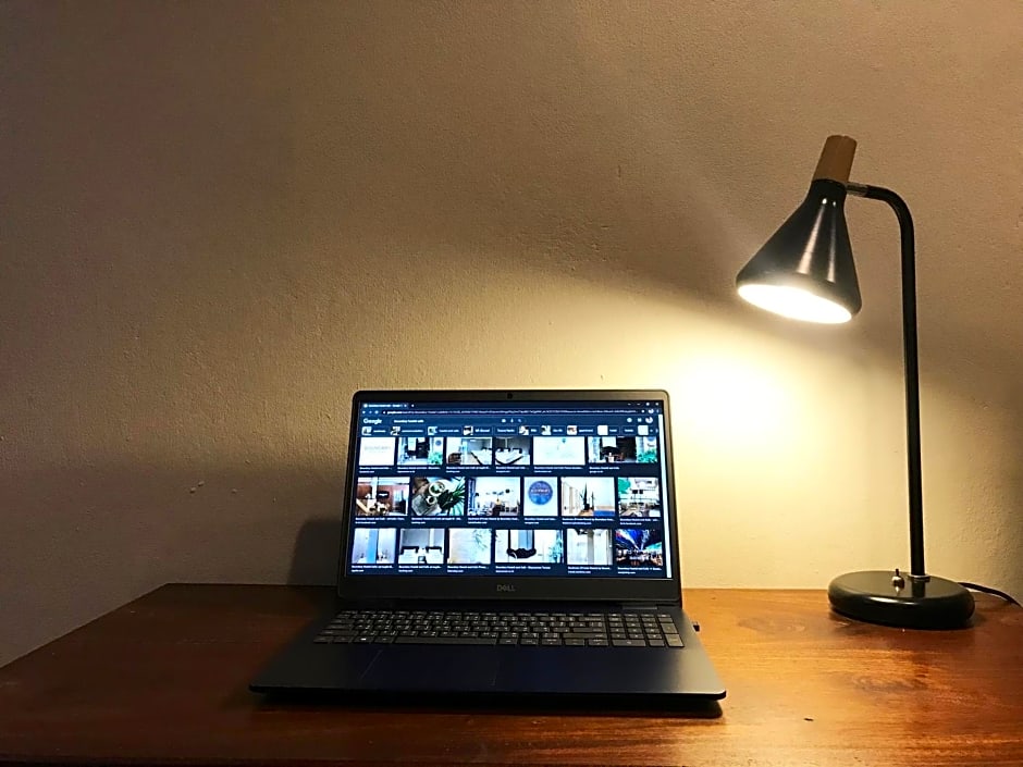 Boundary Hostel and Cafe