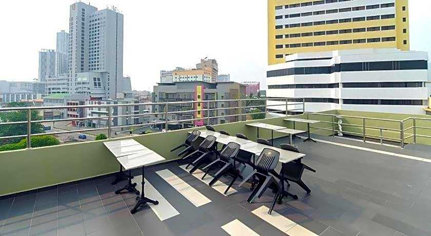 Lks Hotel