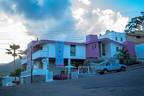 Casa Violeta