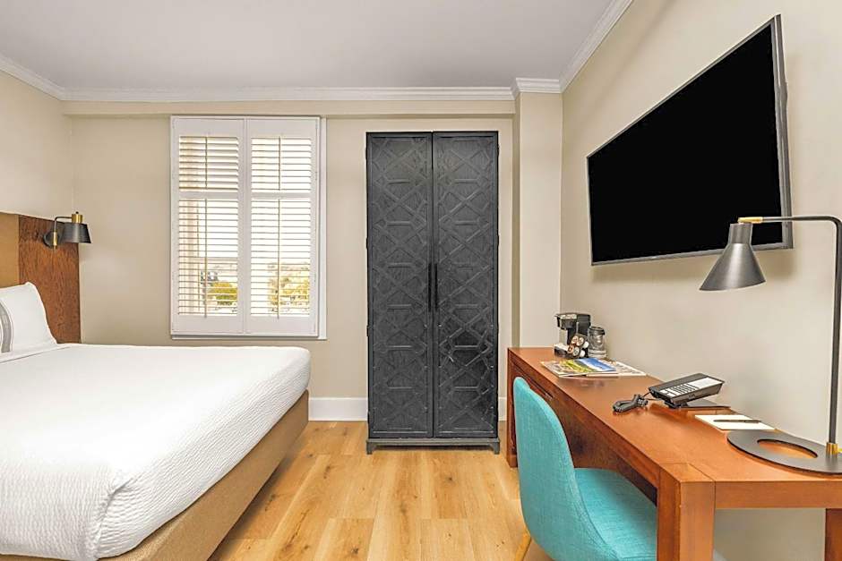 Hotel Petaluma, Tapestry Collection by Hilton