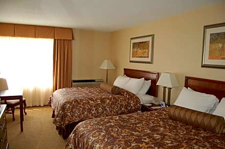 2 Queen Beds, Nonsmoking, Accessible