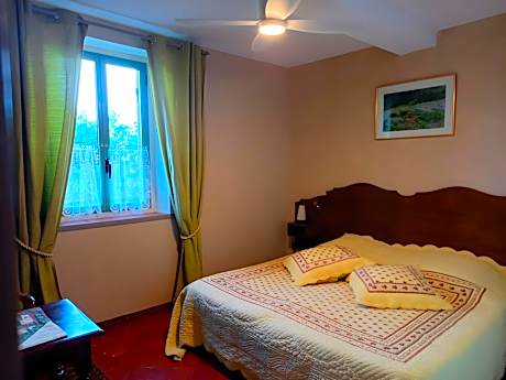 Quadruple Room with Shower