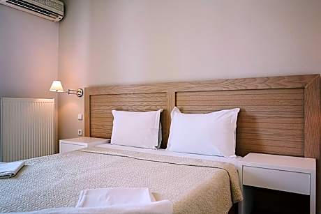 Standard - (2 Single Beds)
