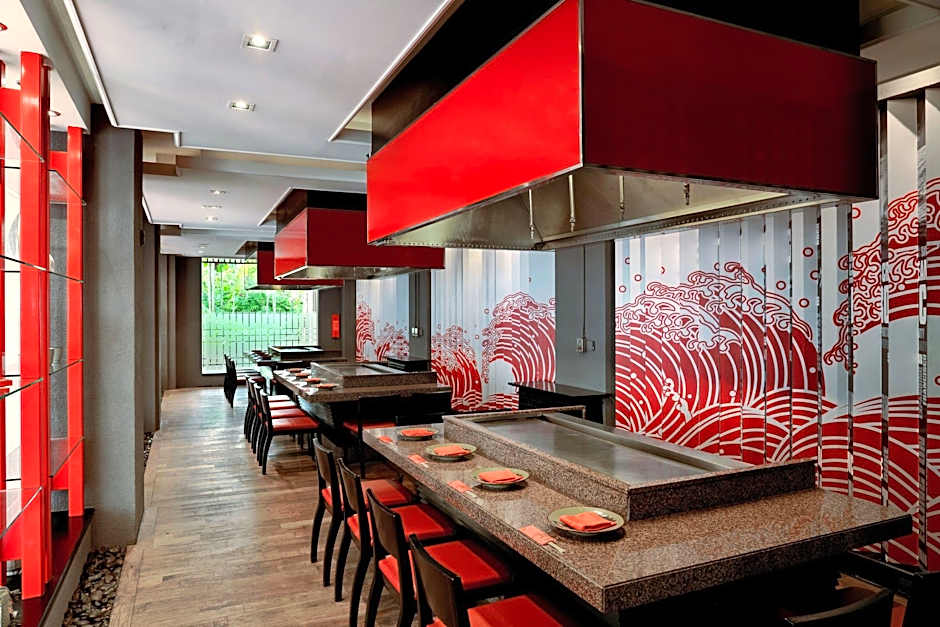 Marriott's Phuket Beach Club