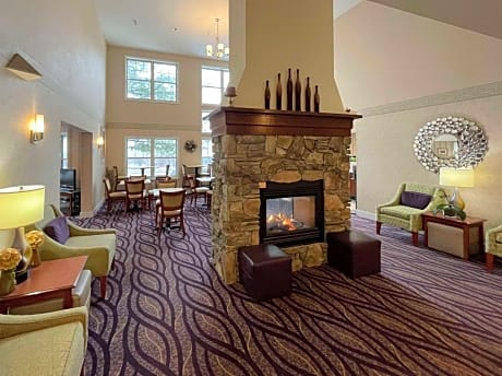 Smart Suites, Ascend Hotel Collection