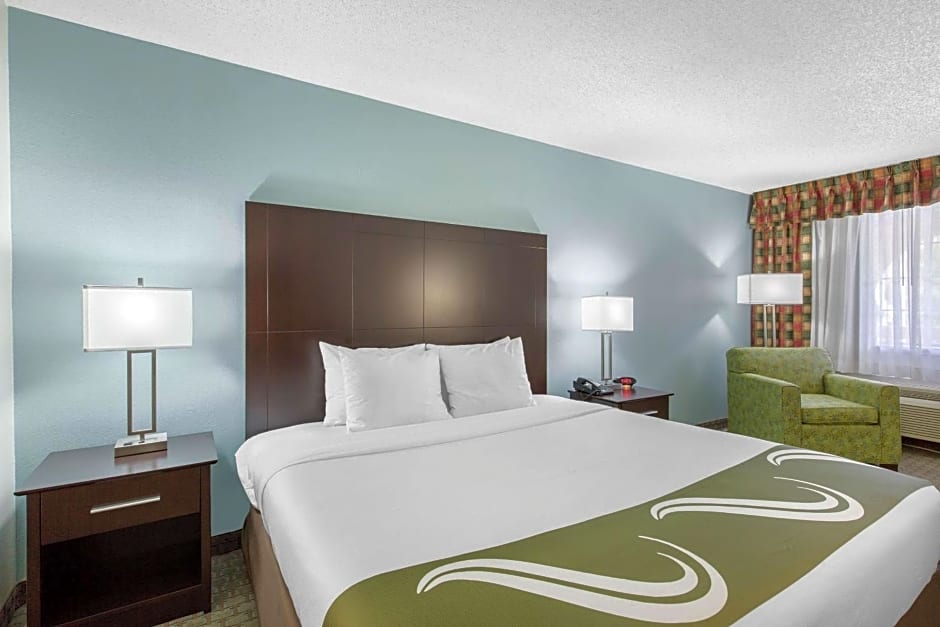 Quality Inn Clute Freeport