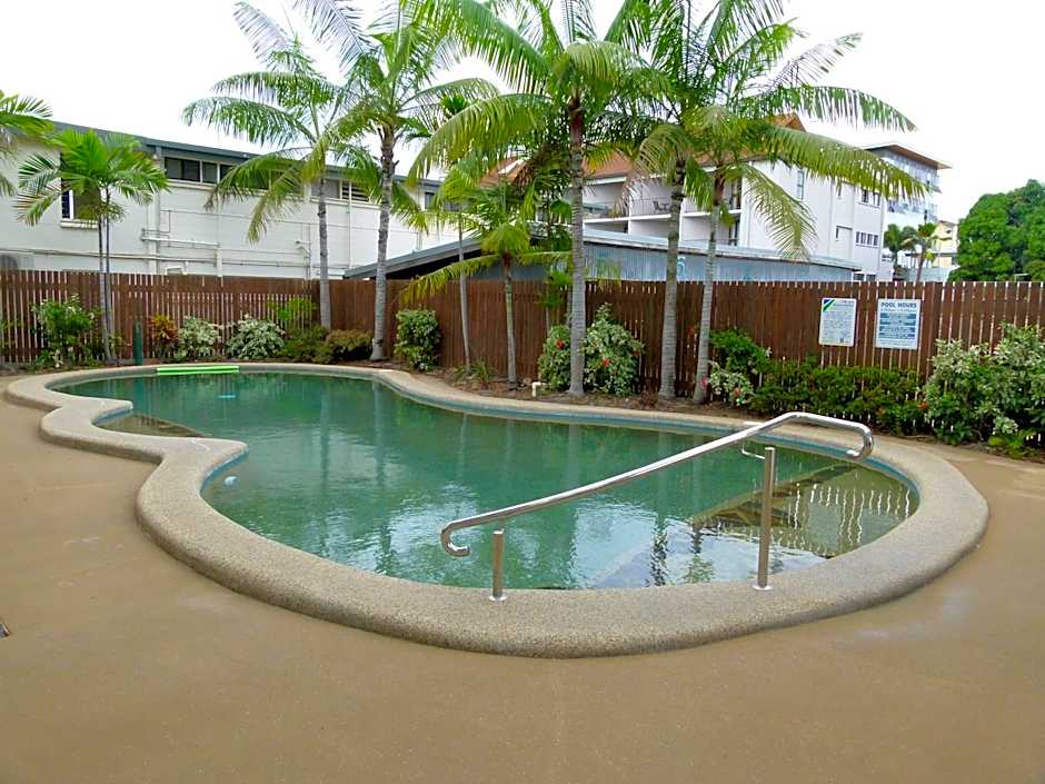 Madison Ocean Breeze Apartments