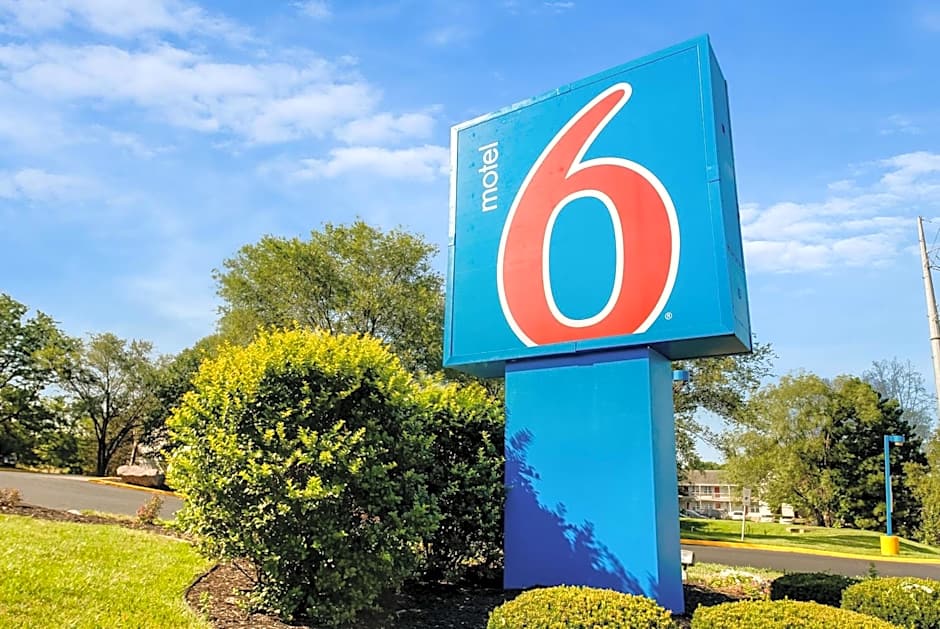 Motel 6-Lenexa, KS - Kansas City Southwest