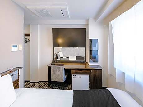 Small Double Bed Non Smoking