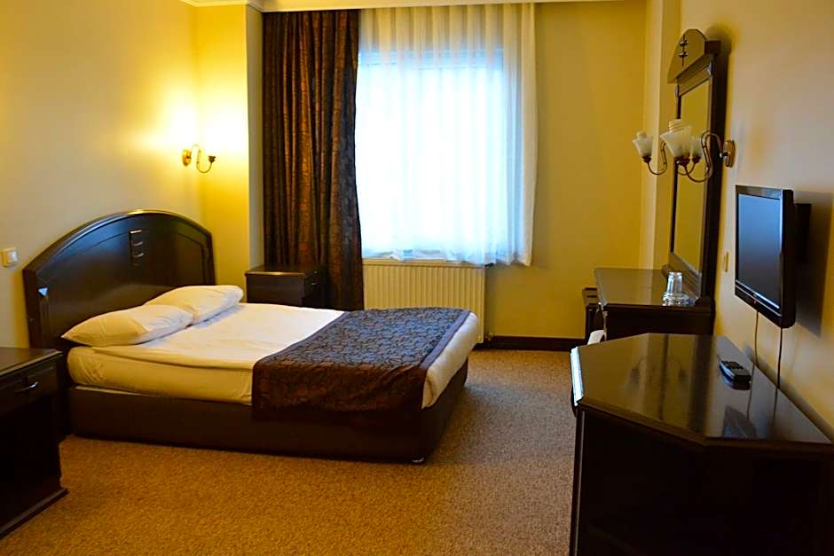 Genç Yazıcı Hotel Uludağ