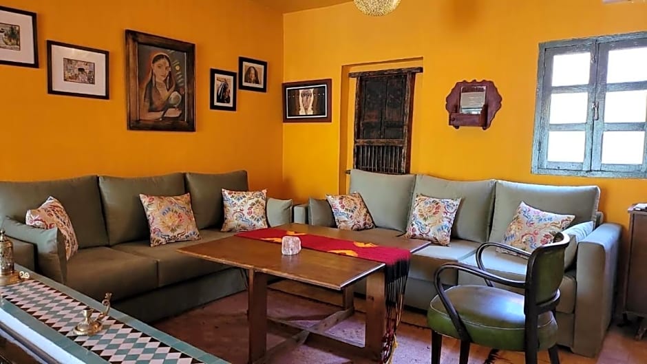 Sel d Ailleurs, Ouirgan - adults only