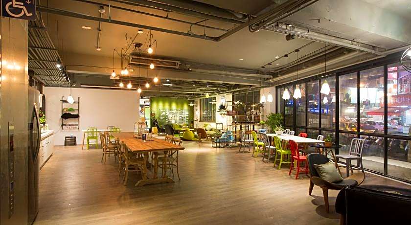 Light Hostel - Tainan