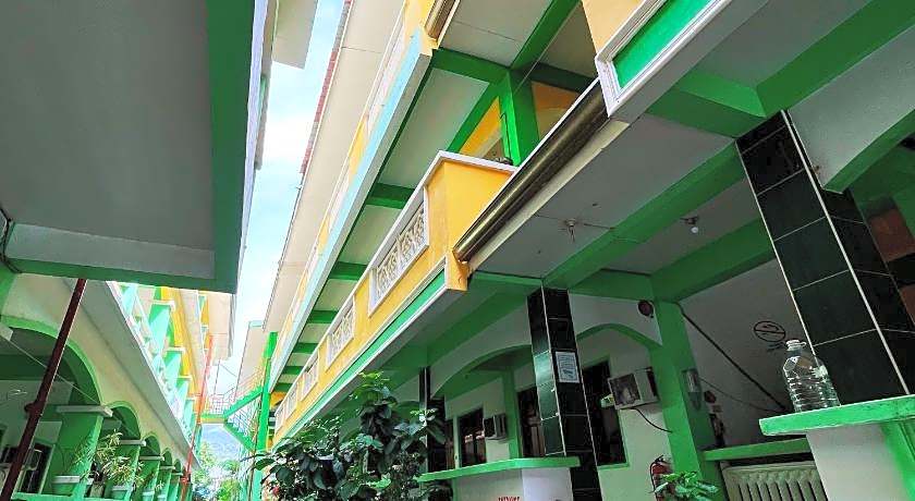 White Beach Hotel Puerto Galera powered by Cocotel