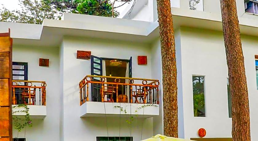 Stop and Go Boutique Hotel Since 1982