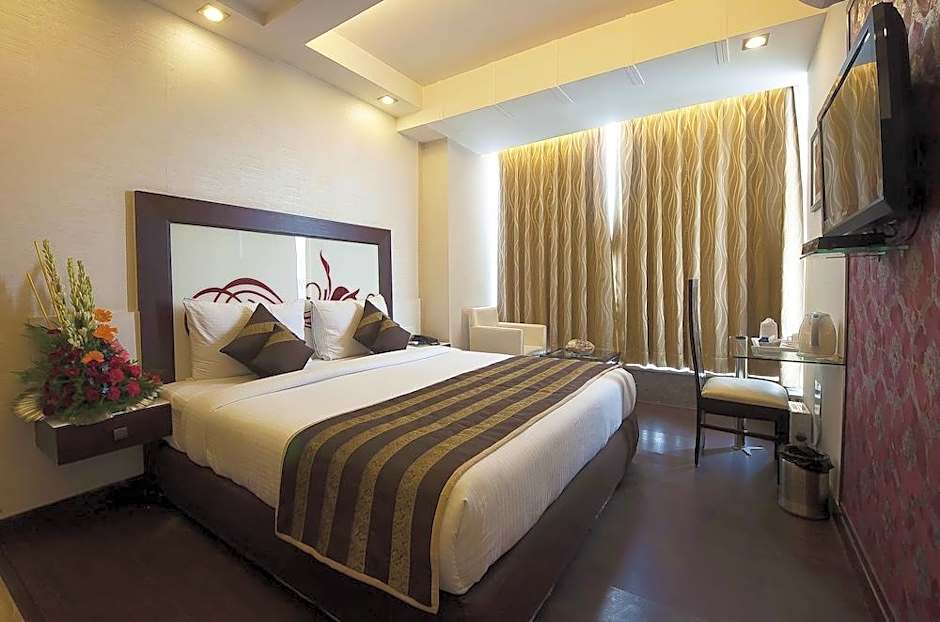 Hotel Pitrashish Grand & Premium