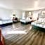 Red Carpet Inn - Stamford