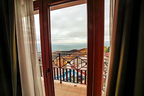 Superior Family Room