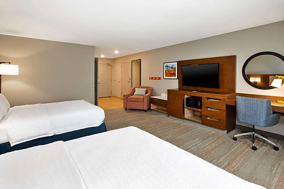 Hampton Inn By Hilton Clinton